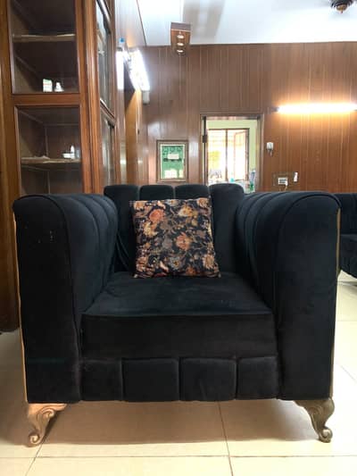 Luxury 6-Seater Black Velvet Sofa Set (3+2+1) – Mint 9/10 Condition