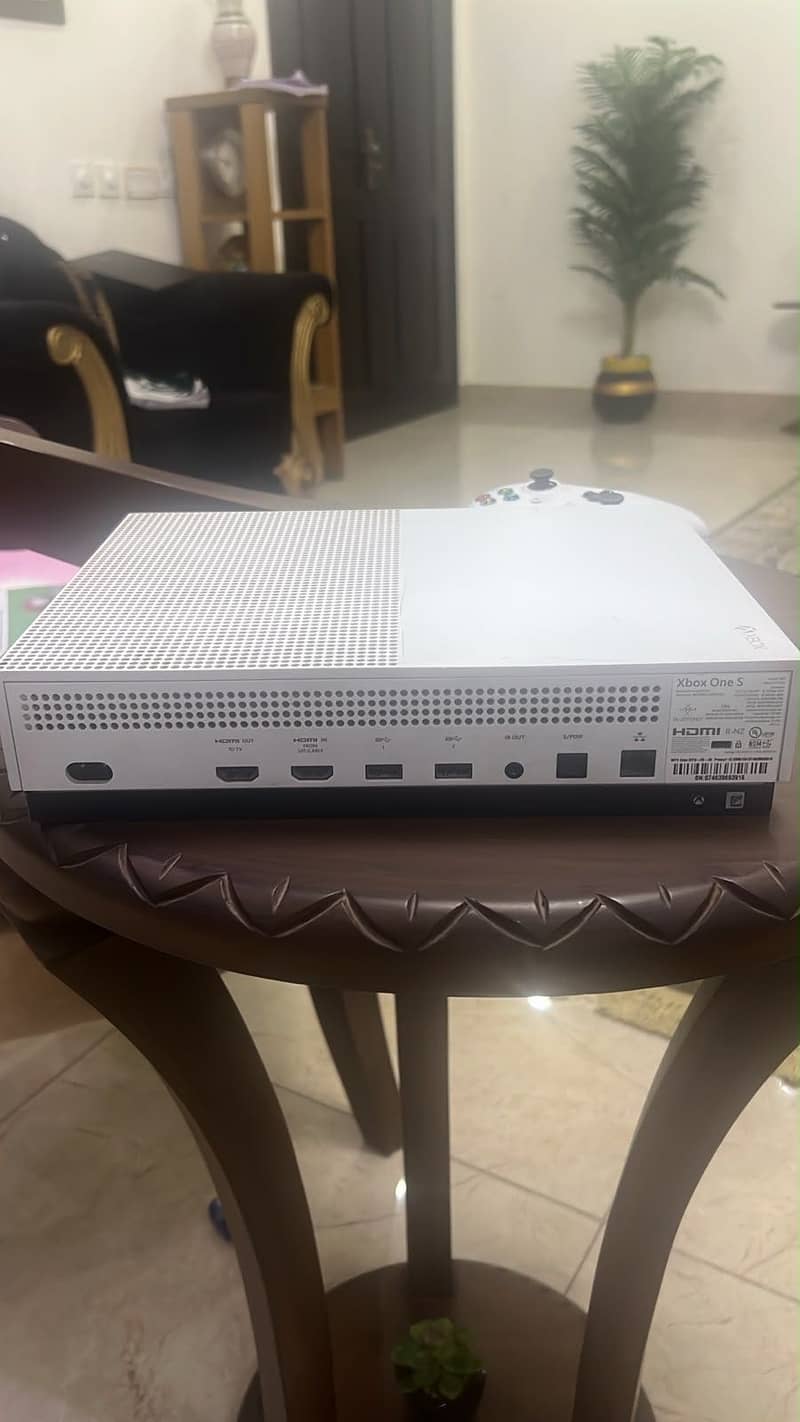 Xbox one s 1 tb 0