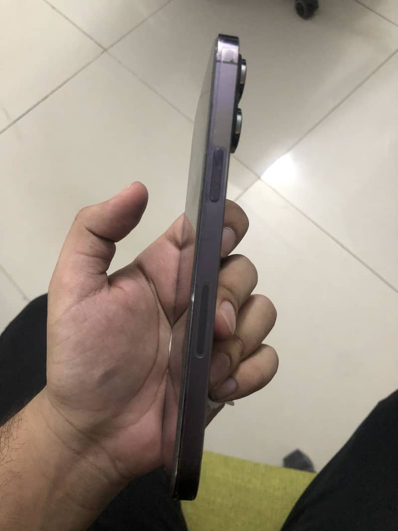 Apple iPhone 14 Pro Max 4