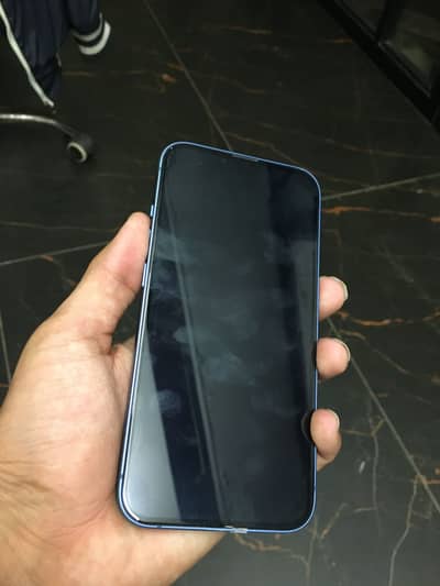 Apple iPhone 13