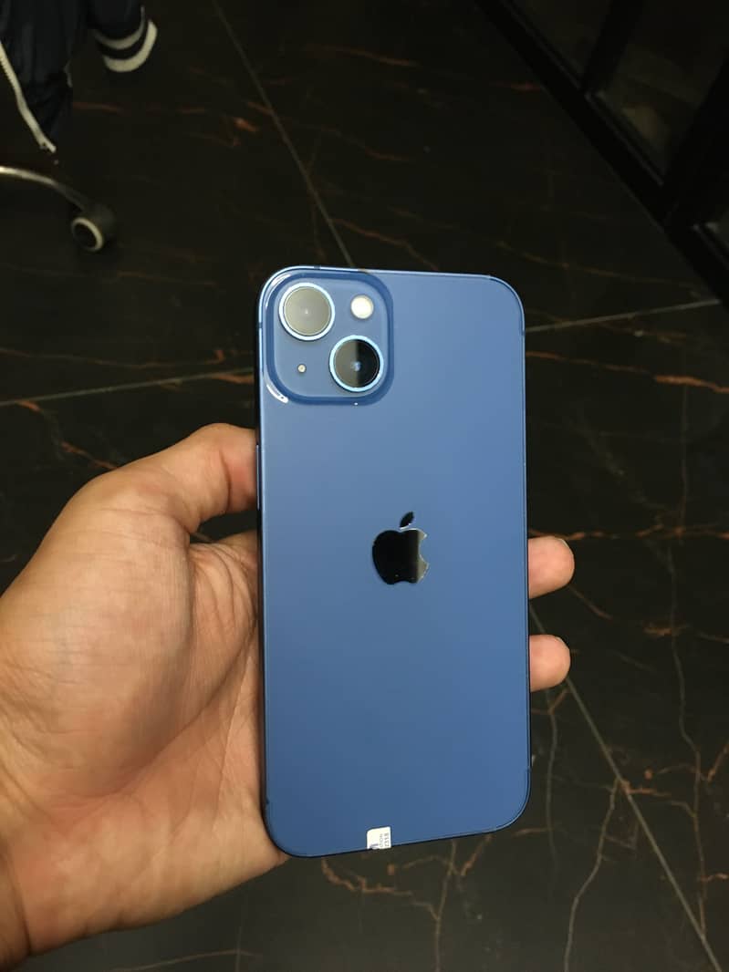 Apple iPhone 13 1