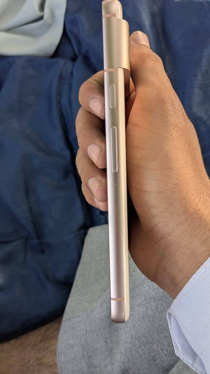 Google Pixel 8 10 10 3