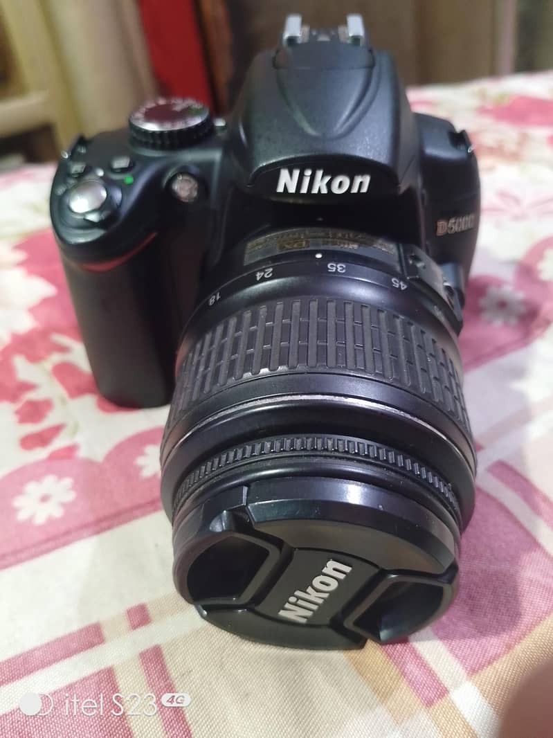 Nikon D5000 13