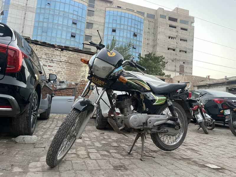 Super Star 125  2014 3