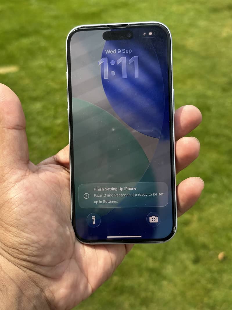 Apple iPhone 15 2
