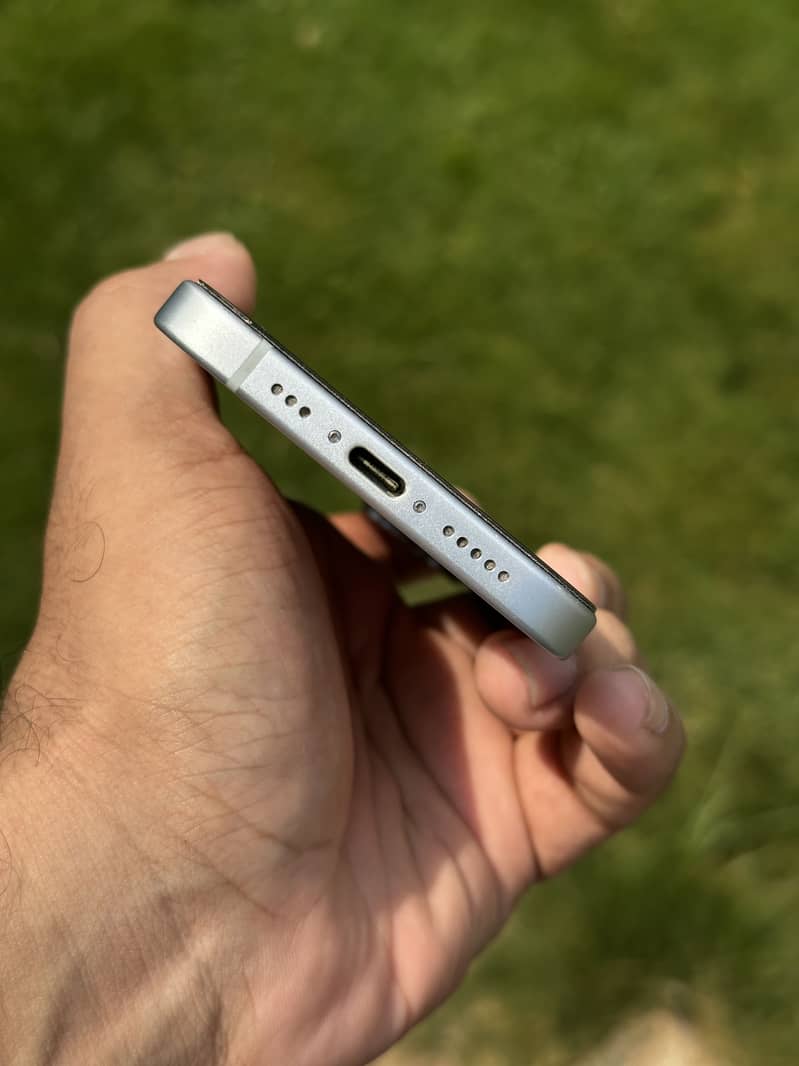 Apple iPhone 15 3