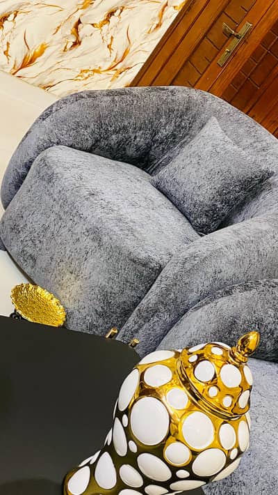 Brand New Most Luxury or Premium 6 Seater Sofa Set