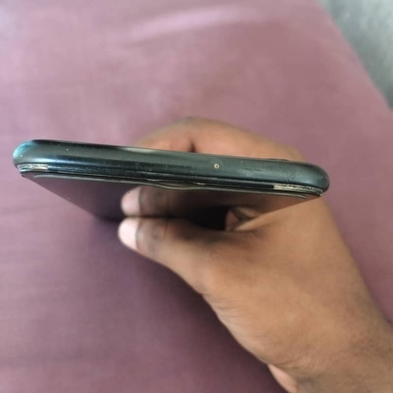 Samsung Mobile A10S 3