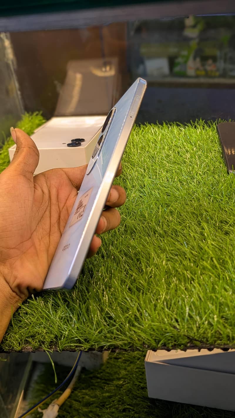 OPPO A60 9