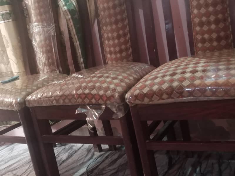 dining tabiles 5