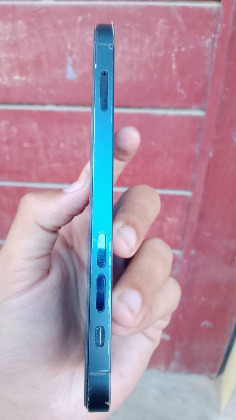Apple iPhone 12 Pro 1
