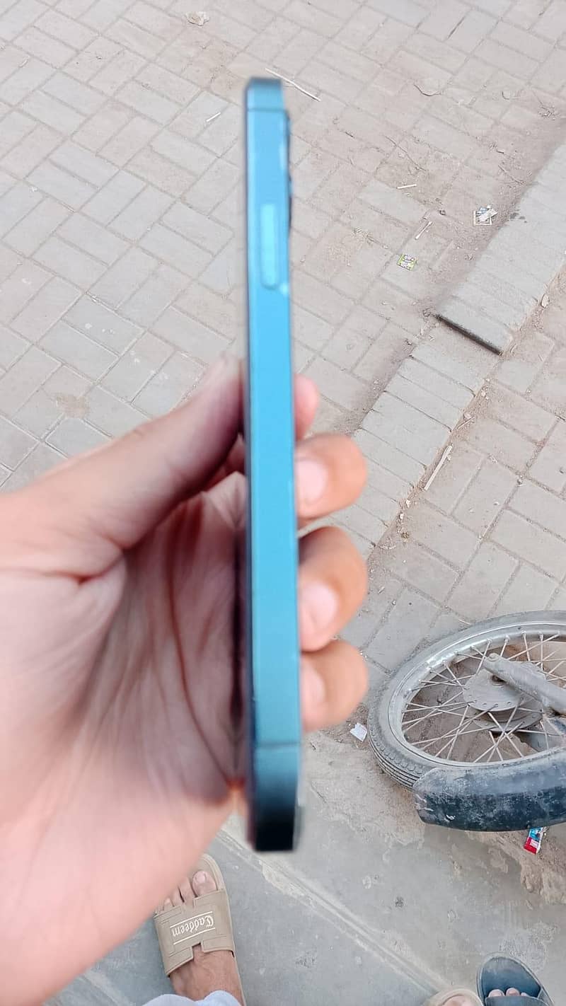 Apple iPhone 12 Pro 3
