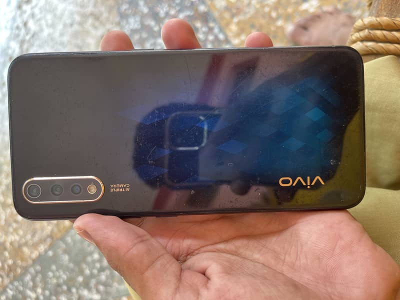 Vivo S1 4