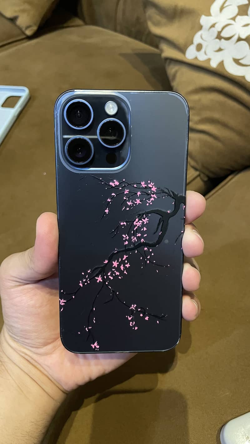 iPhone 15 pro max 6