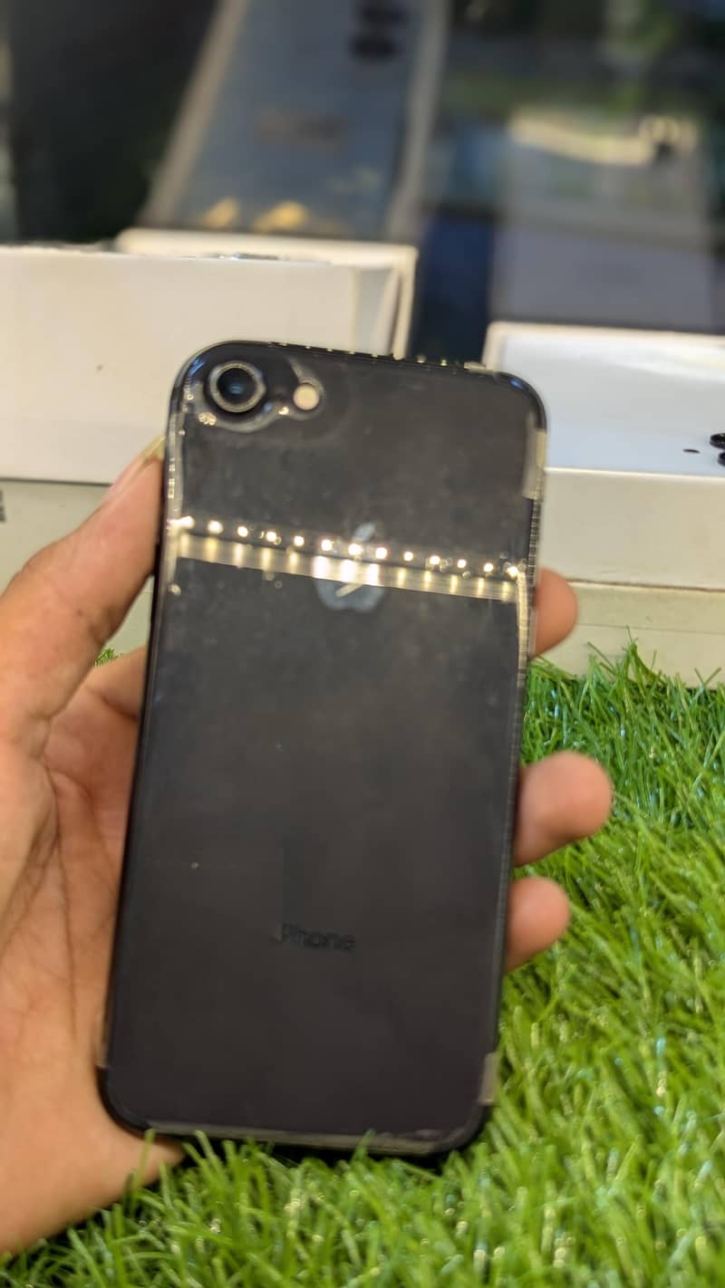 Apple iPhone 8 9