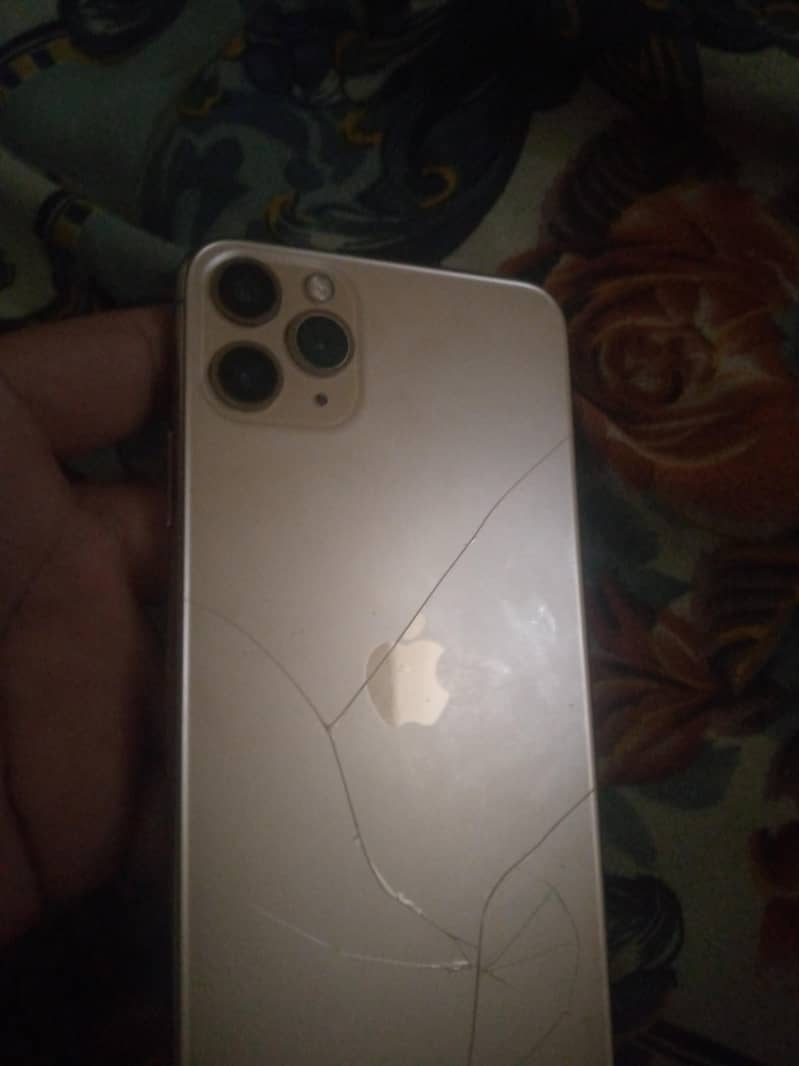 Apple iPhone 11 Pro Max 1
