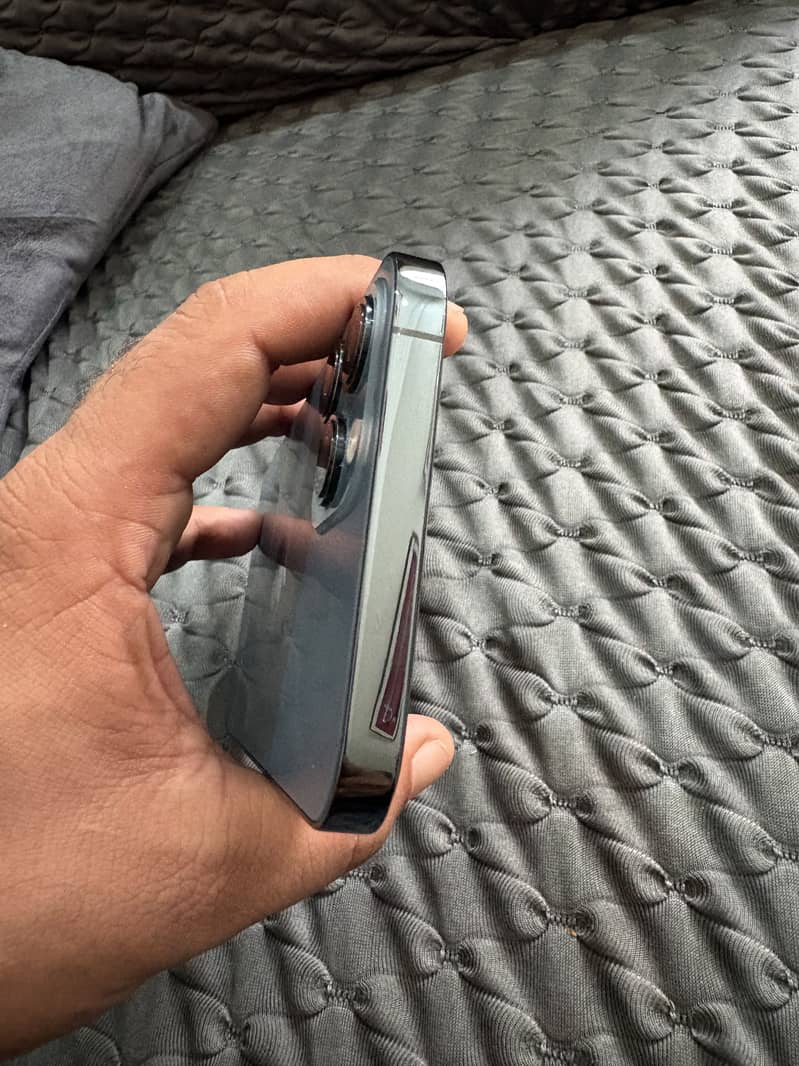 Apple iPhone 12 Pro Max 7