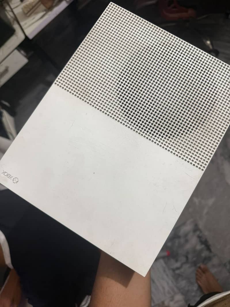 Xbox one s 1tb 0