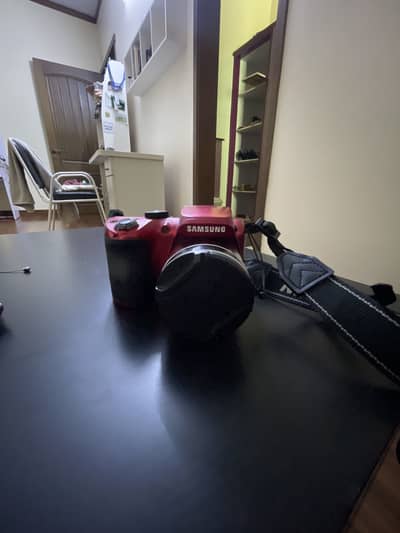 Samsung WB100 16.2-megapixel - used but in very good condition