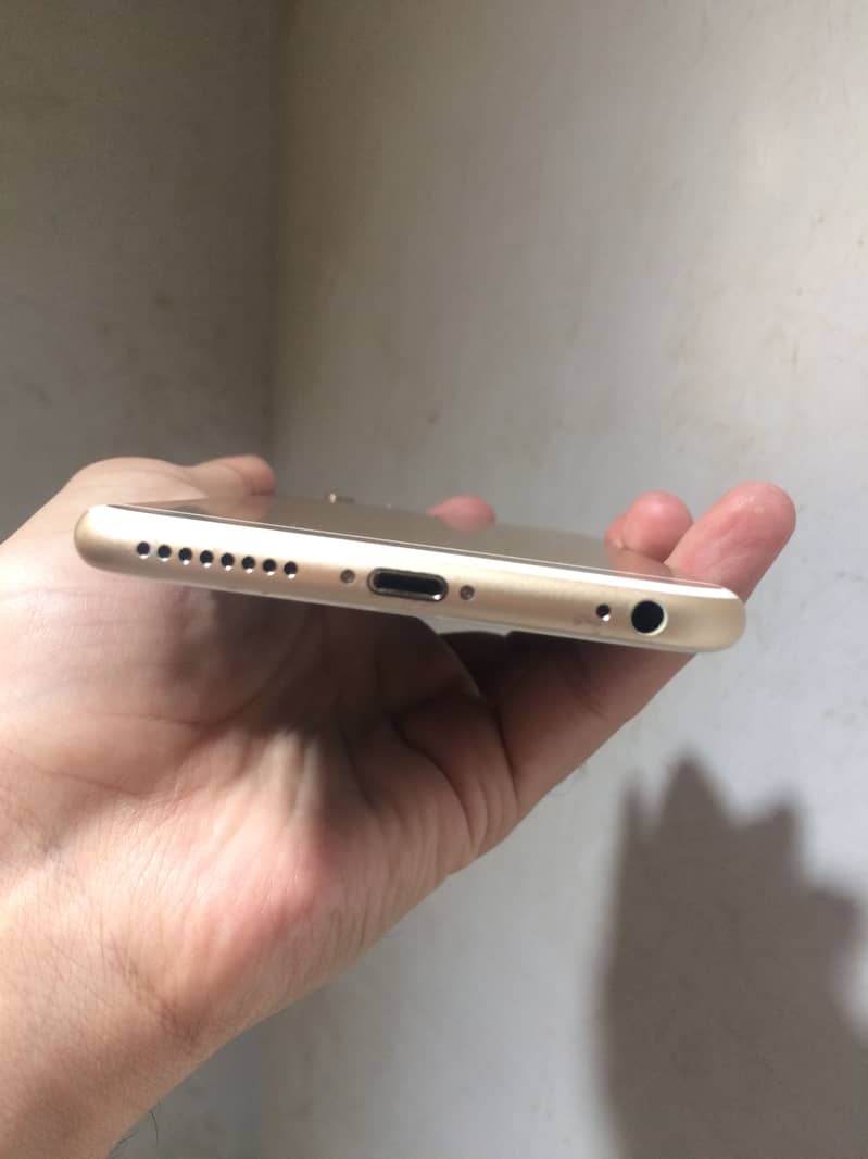 Apple iPhone 6S Plus 18