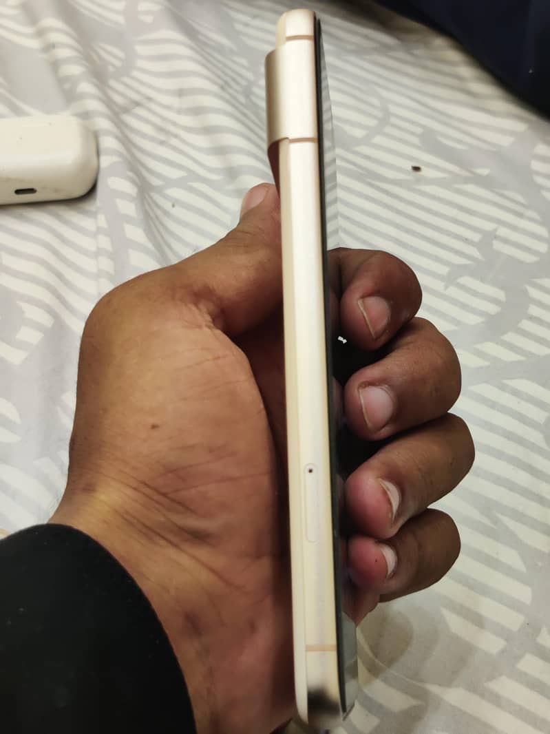 Google Pixel 8 2