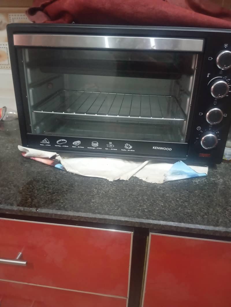 electric oven 0