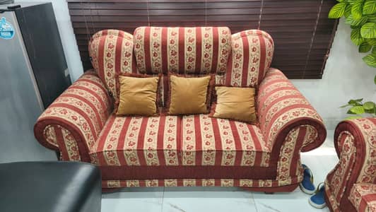 Six seater sofa set with top brown cover