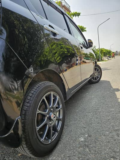 Daihatsu Mira 2014