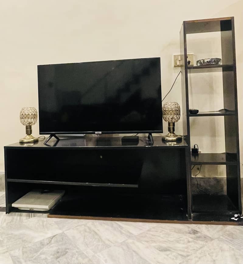 TV rack 1