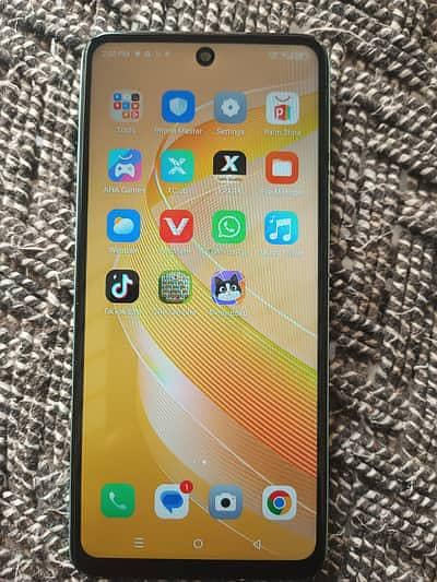 Infinix Smart 8 Pro 0