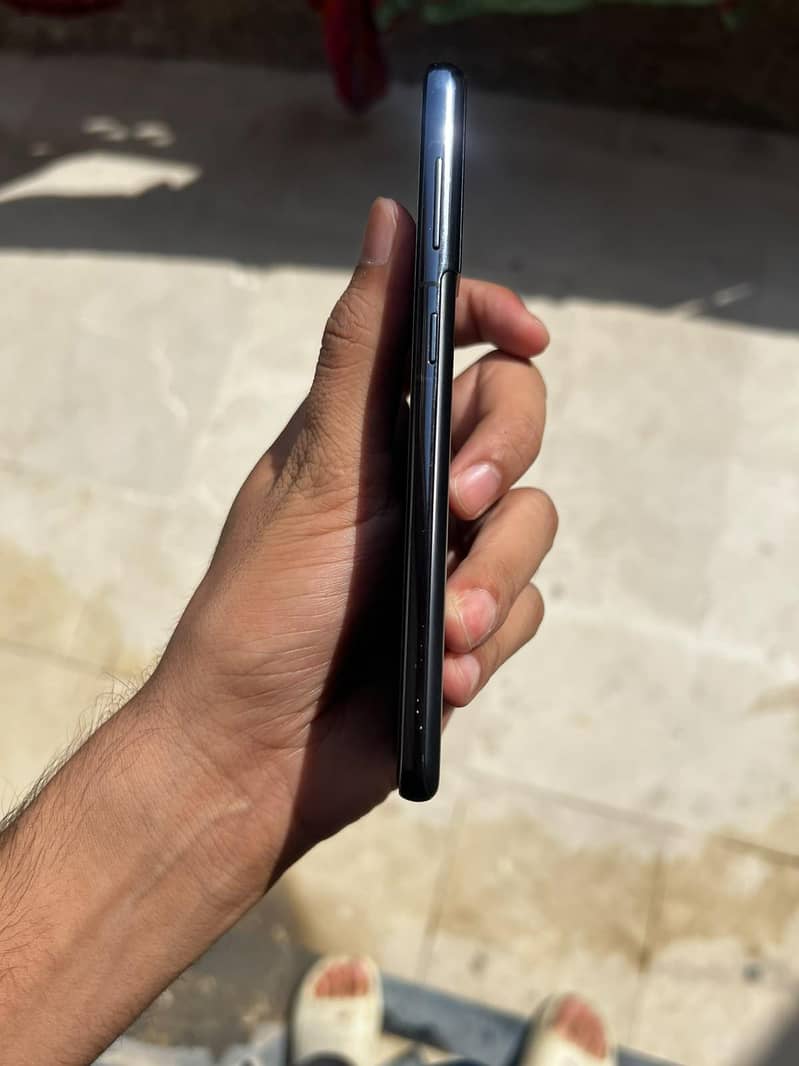 Samsung Mobile S21 3