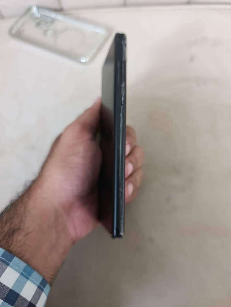 Motorola Edge Plus 4