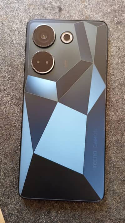 Tecno CAMON 20