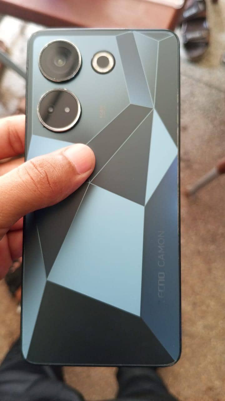 Tecno CAMON 20 1
