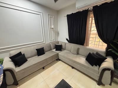 L shape sofa 7.5 seeter for sale
