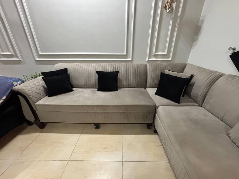 L shape sofa 7.5 seeter for sale 1