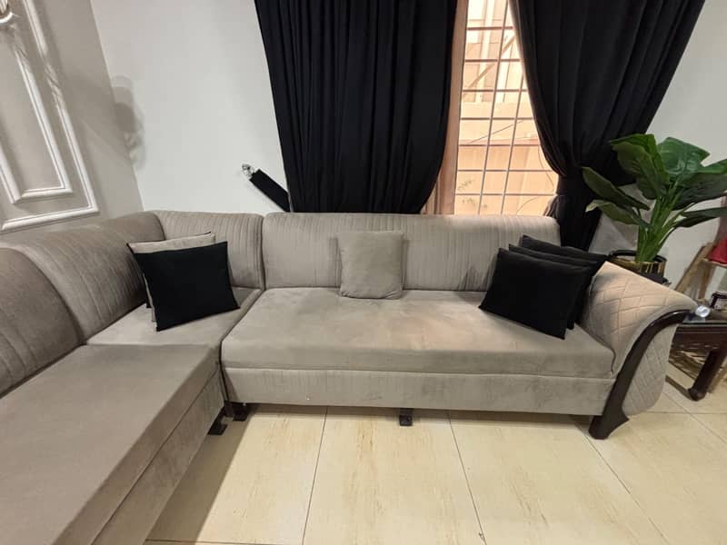 L shape sofa 7.5 seeter for sale 2