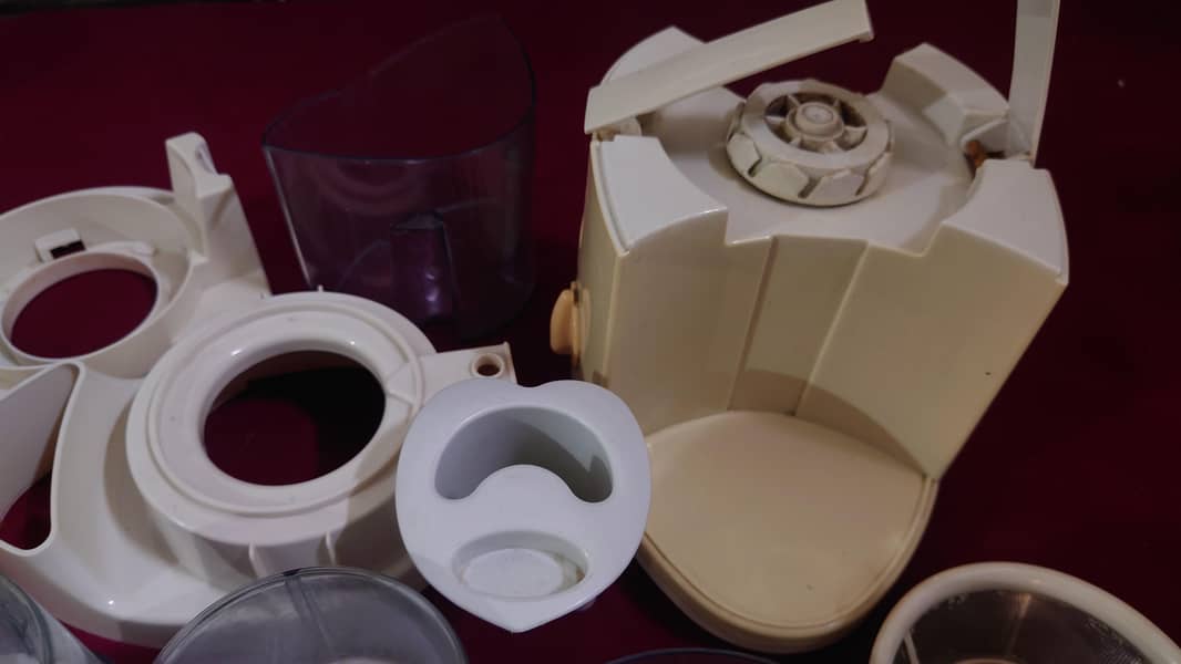 Renker Juicer + Grinder 5