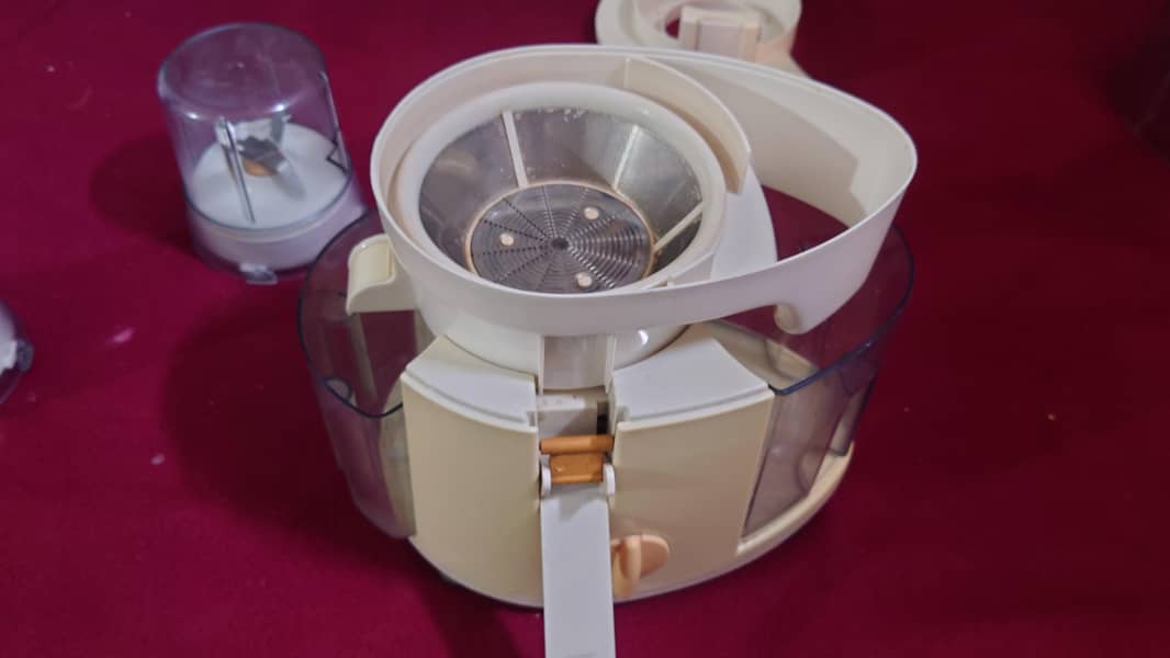 Renker Juicer + Grinder 9