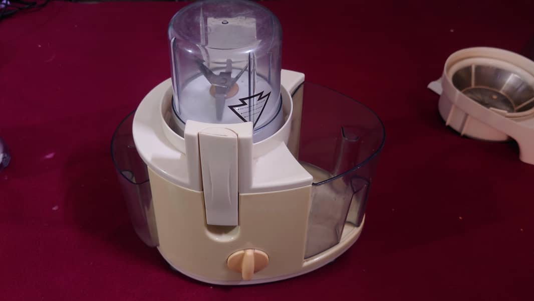 Renker Juicer + Grinder 10