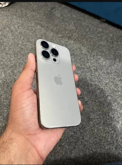 Apple iPhone 15 Pro