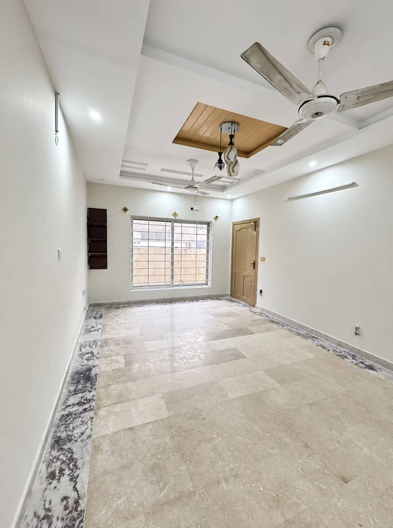 Ground portion For Rent 0