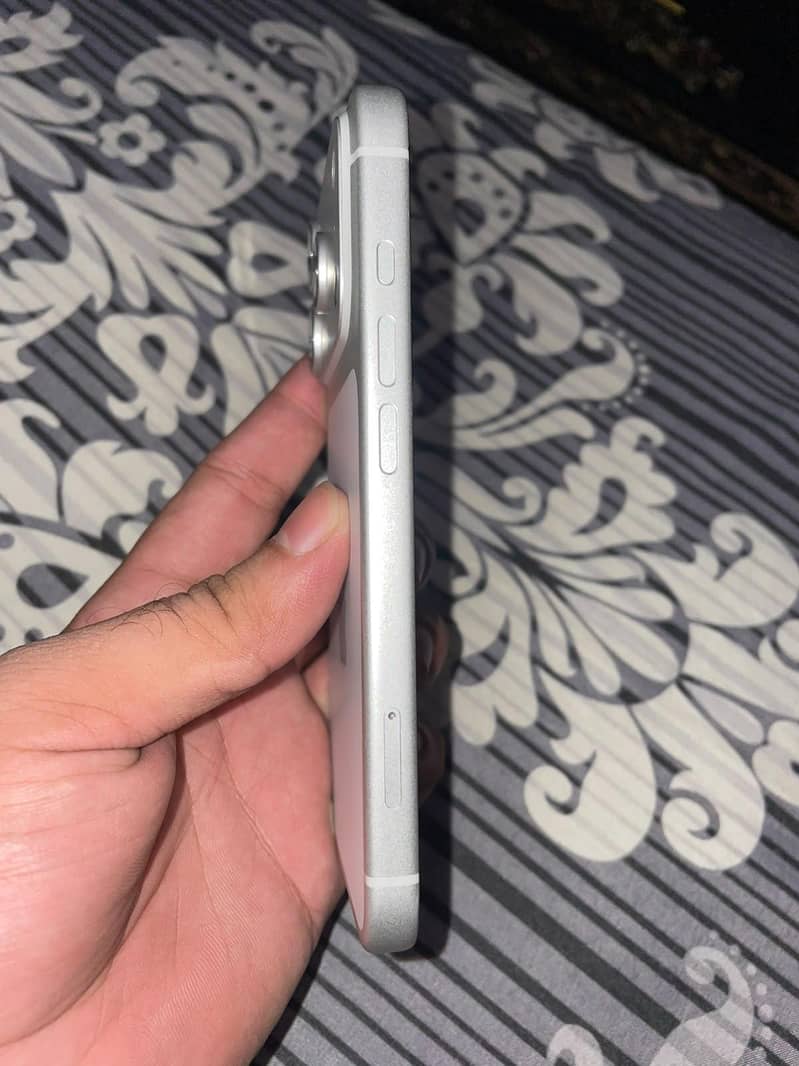 Apple iPhone 17 Pro 3