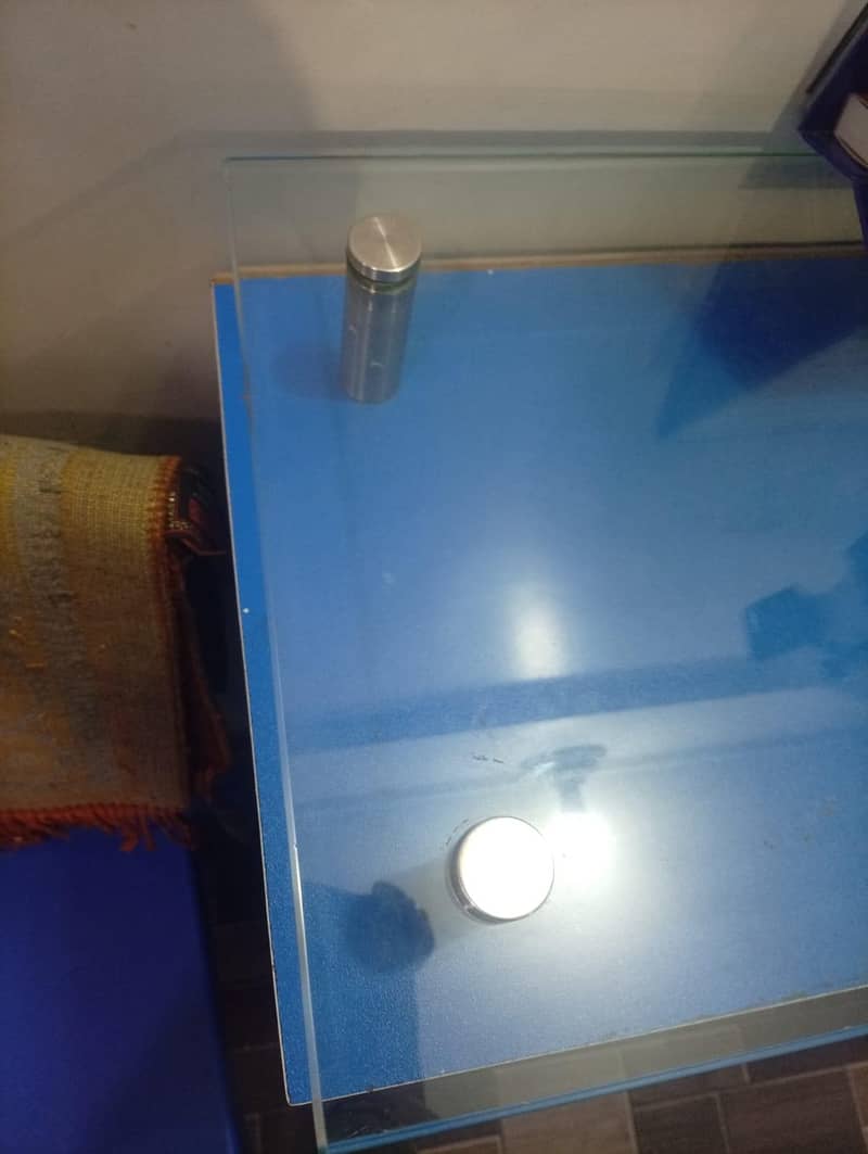 storage box /table 7