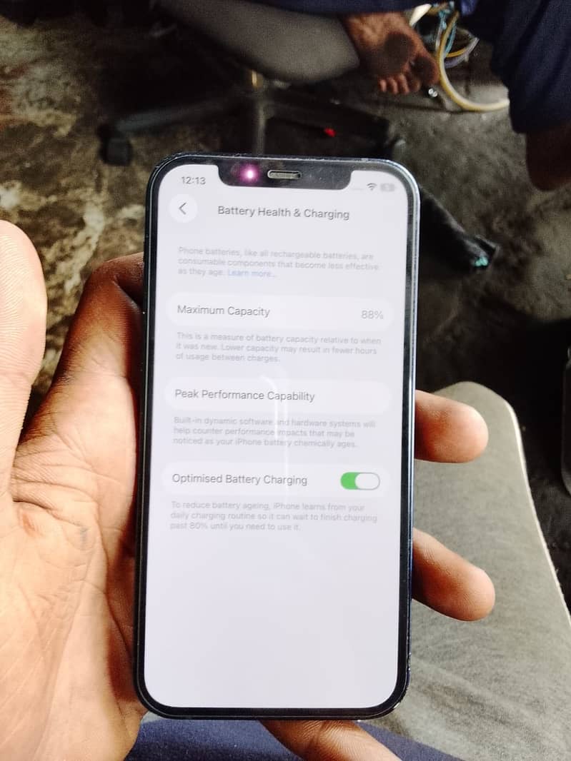 Apple iPhone 12 3