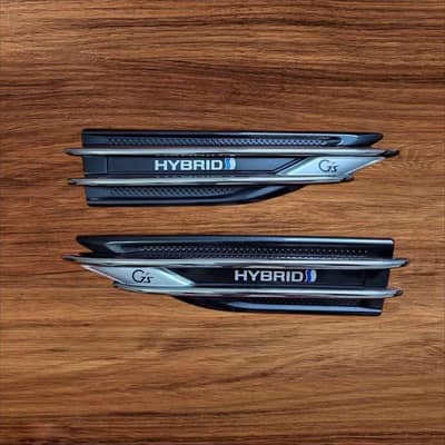 Toyota Aqua Gs Fender Emblem. .
