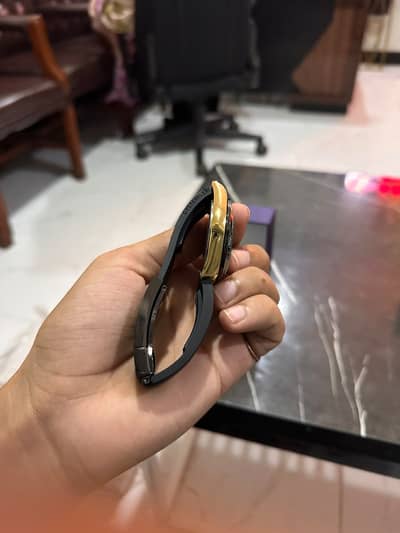 Best watch renisable price 10/10 condition