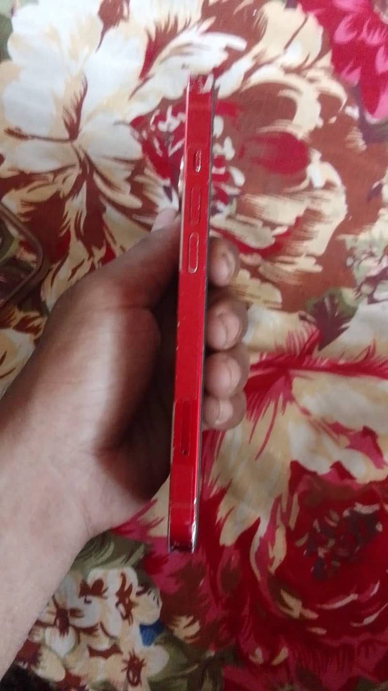Apple iPhone 13 3