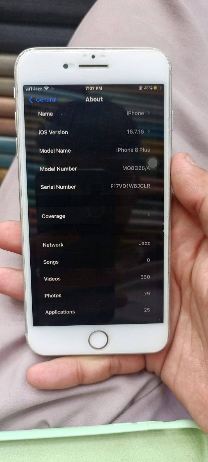 Apple iPhone 8 Plus 1