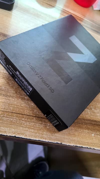 Samsung Mobile Z Fold 3